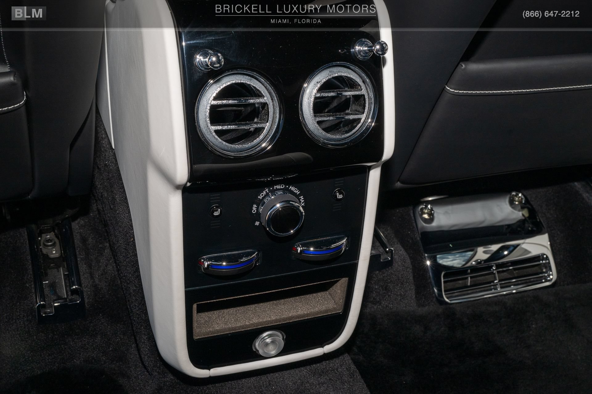 Used 2022 Rolls-Royce Cullinan AWD/4WD image 29