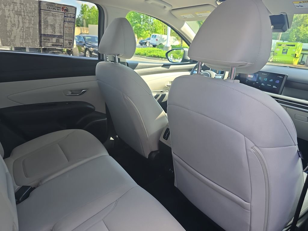 Used 2025 Hyundai Tucson SEL FWD image 11