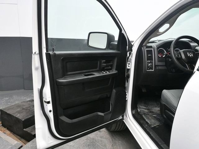 Used 2020 RAM 1500 Tradesman w/ Tradesman SXT Package RWD image 17