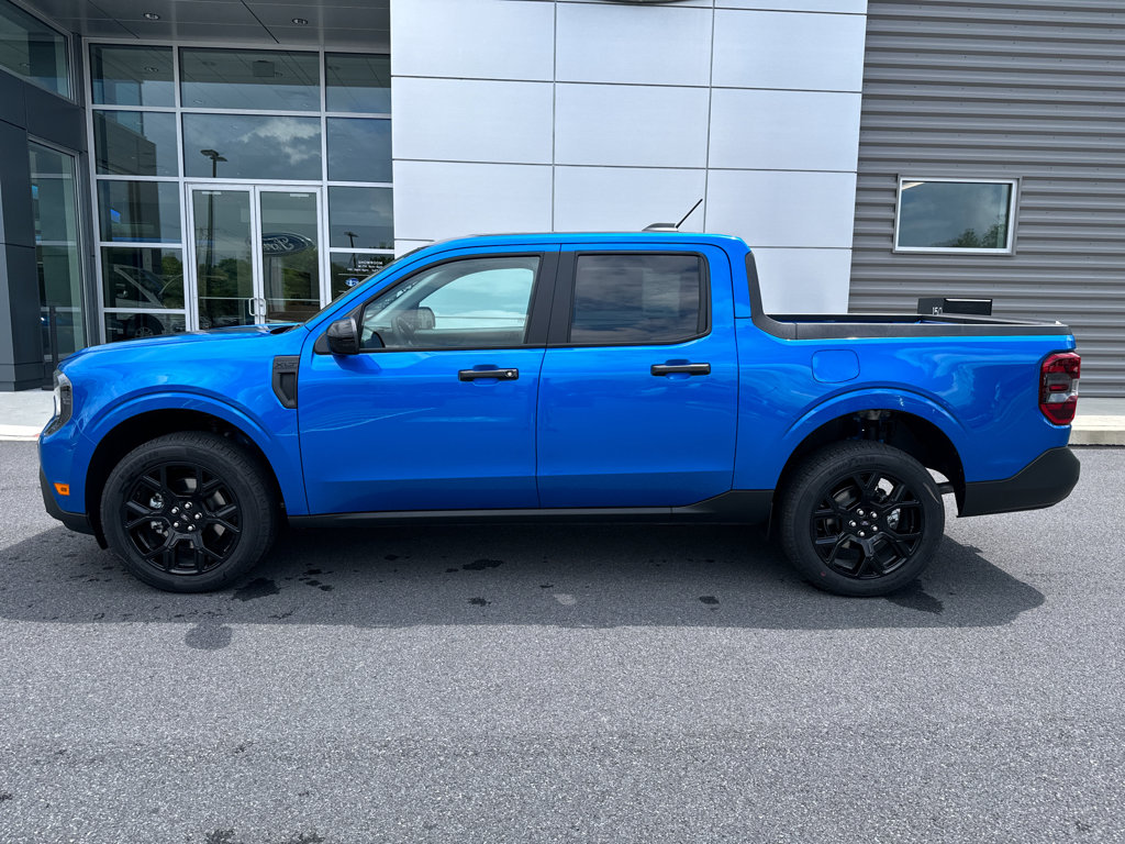 New 2025 Ford Maverick XLT w/ Black Appearance Package image 25