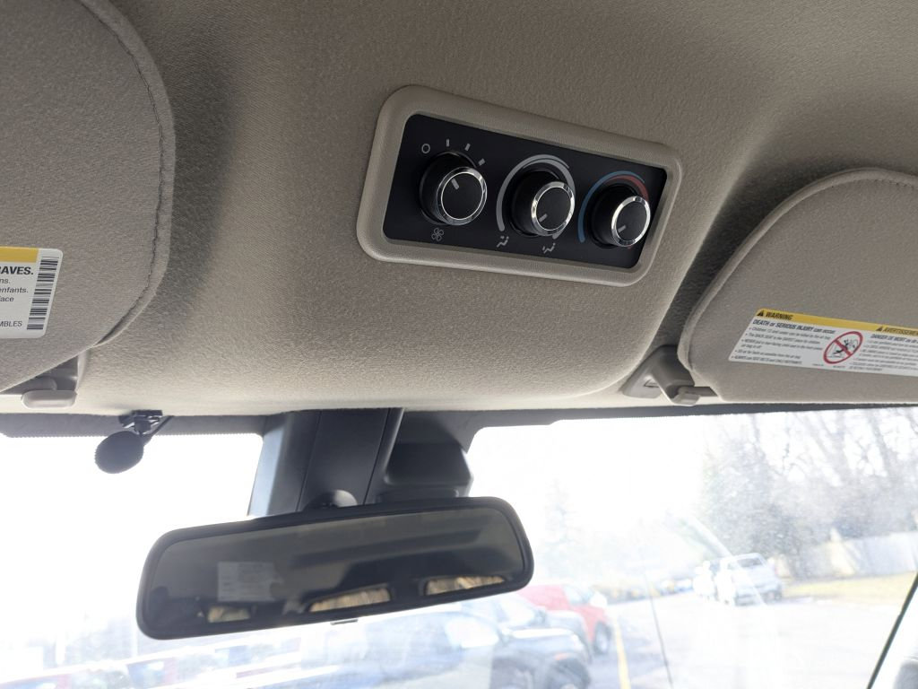 New 2025 GMC Savana 3500 LT w/ LT Preferred Equipment Group image 21