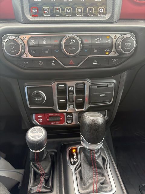 Used 2022 Jeep Wrangler Unlimited Rubicon w/ Cold Weather Group image 28