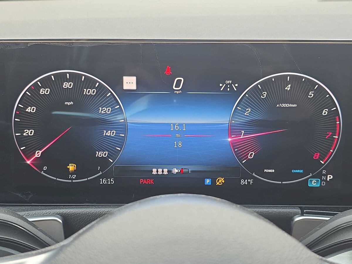 New 2026 Mercedes-Benz GLB 250 image 19