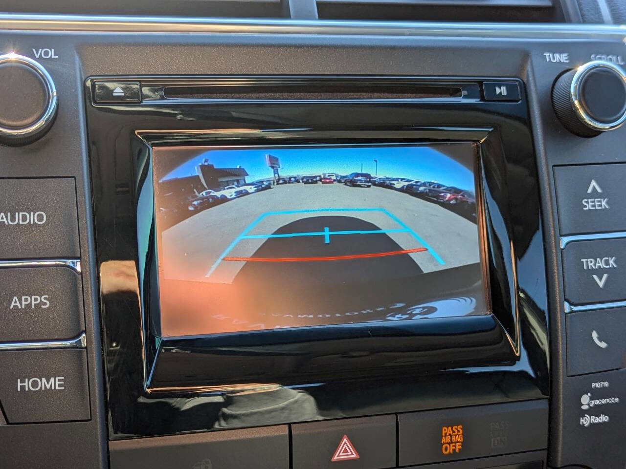 Used 2015 Toyota Camry XSE w/ Moonroof Package image 22