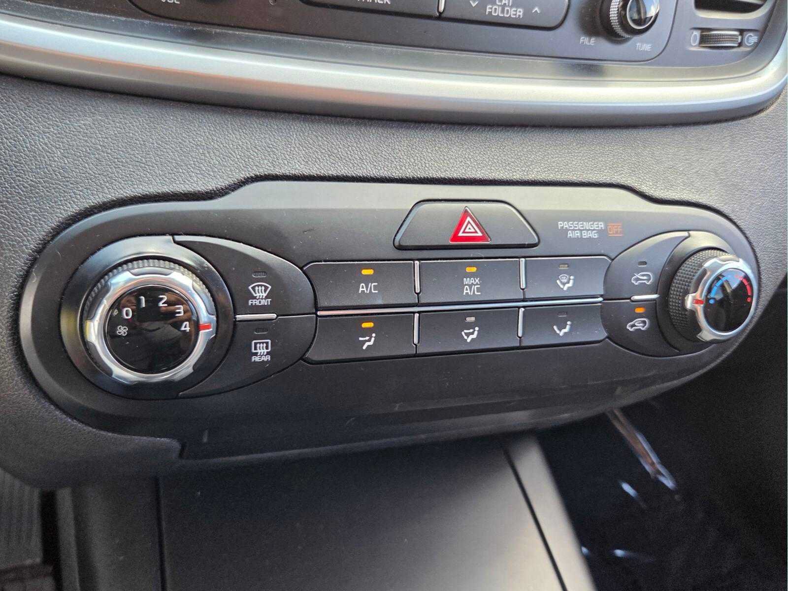 Used 2018 Kia Sorento L FWD image 24