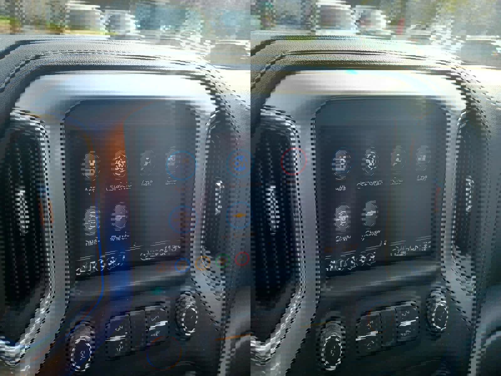 Used 2021 Chevrolet Silverado 1500 LT Trail Boss w/ Convenience Package II image 12