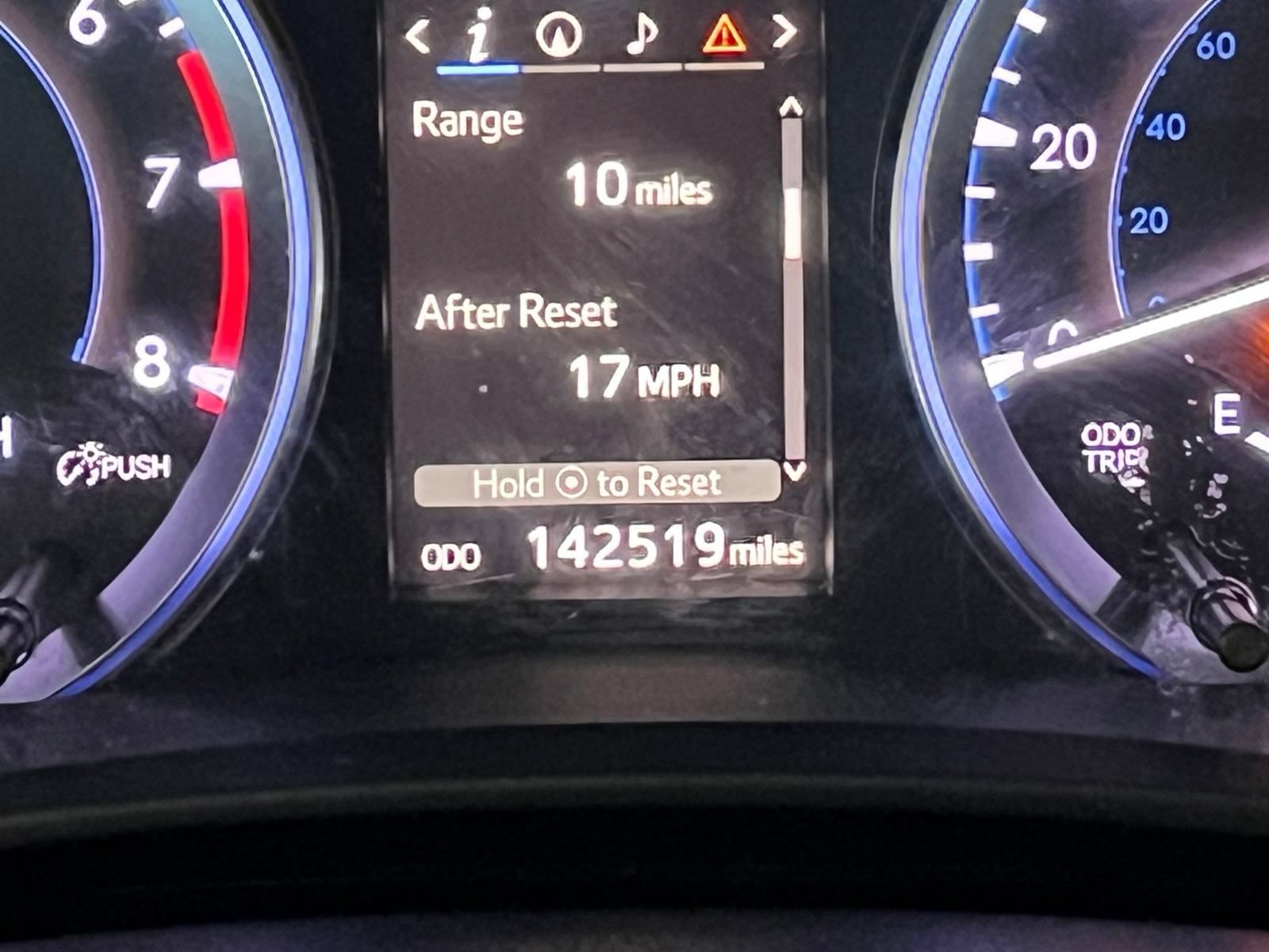 Used 2016 Toyota Highlander XLE FWD image 30