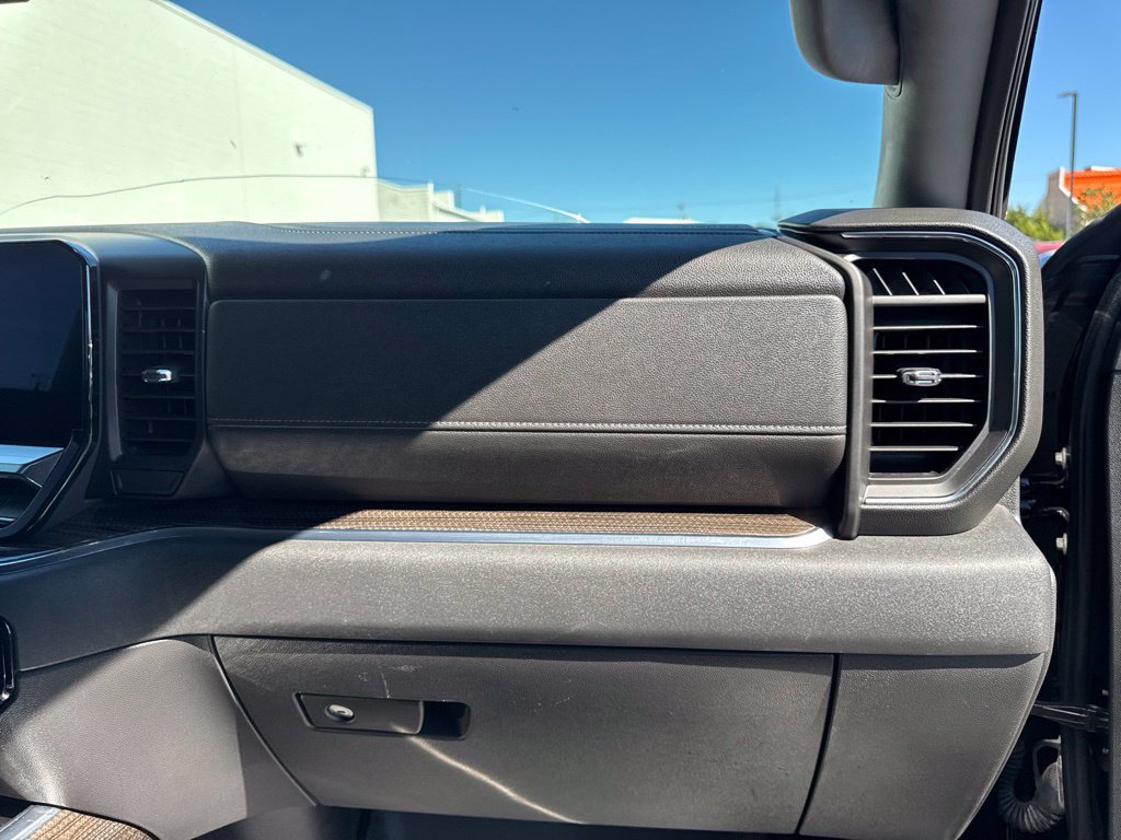 Used 2022 Chevrolet Silverado 1500 LT Trail Boss AWD/4WD image 14