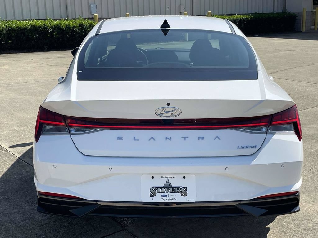 Used 2023 Hyundai Elantra Limited FWD image 4