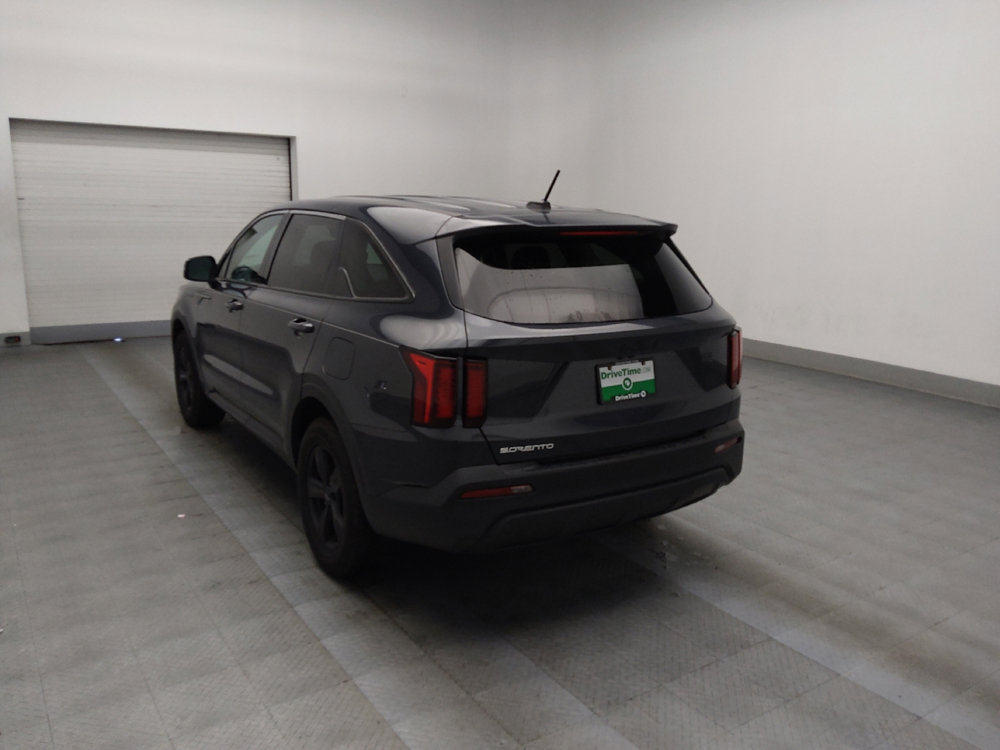 Used 2023 Kia Sorento LX image 5
