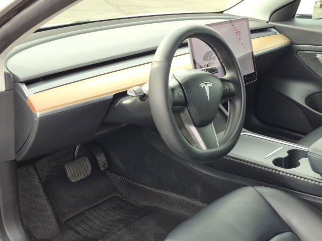 Used 2021 Tesla Model 3 Standard Range Plus RWD image 10