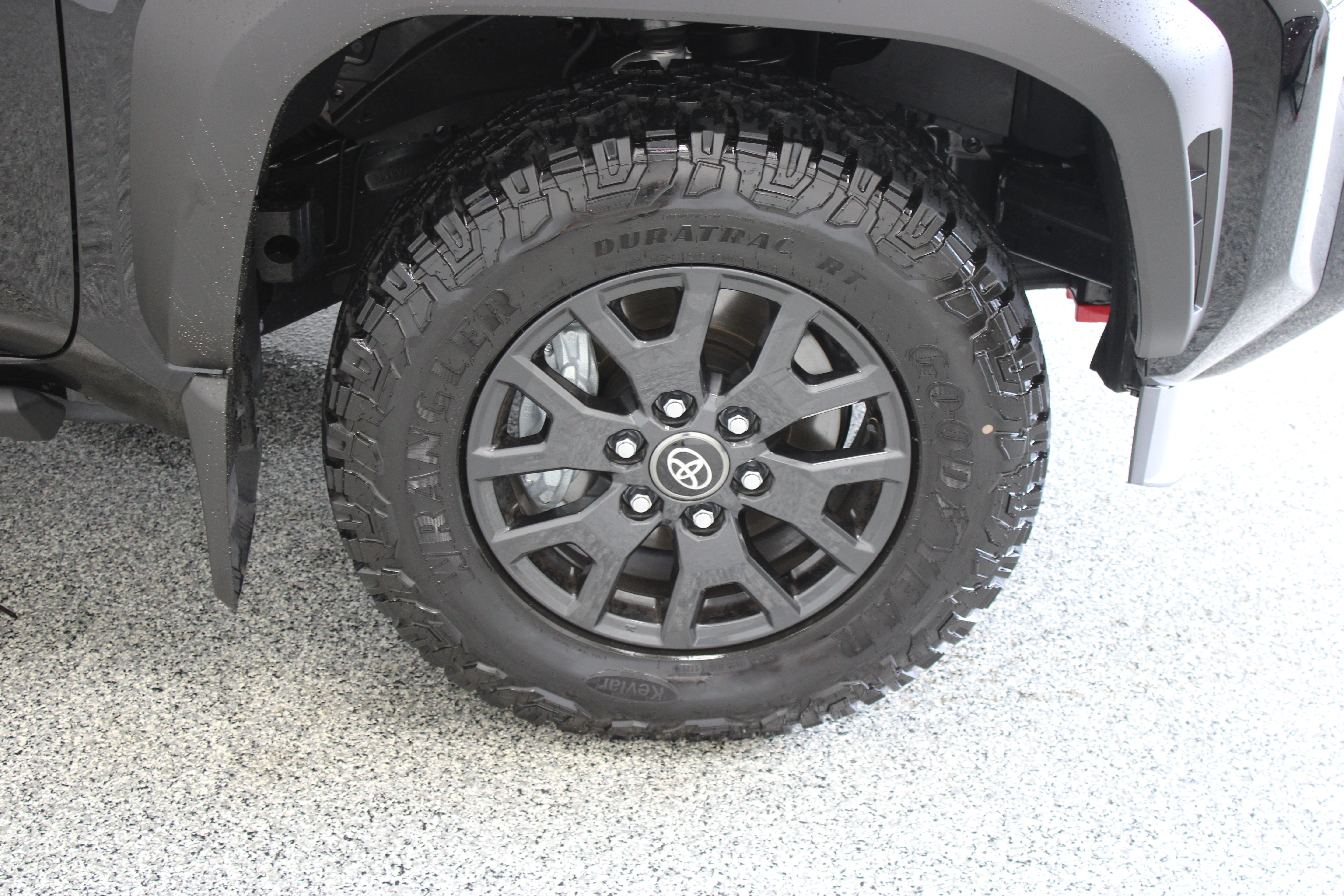 Used 2026 Toyota 4Runner SR5 AWD/4WD image 5