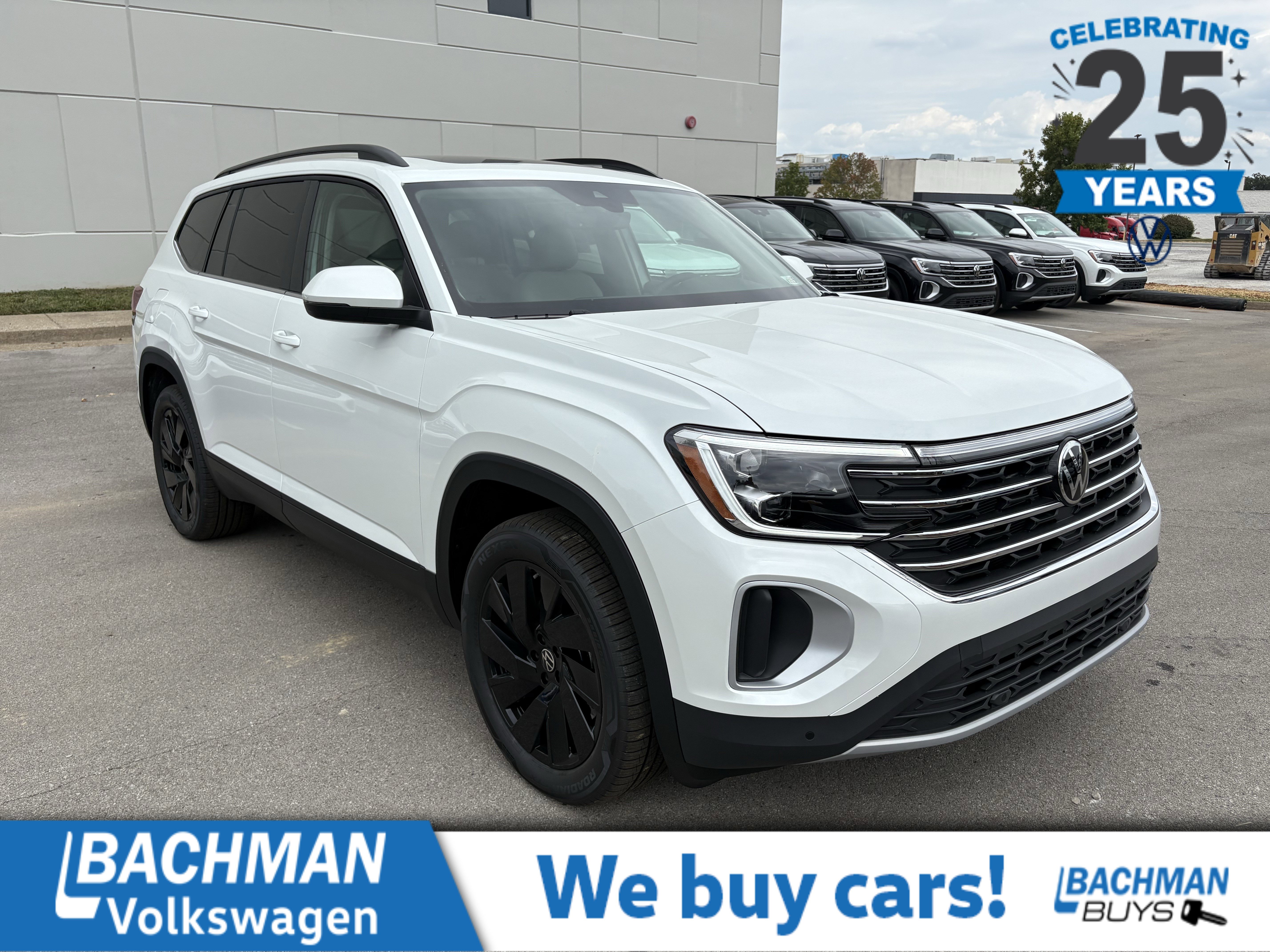 New 2026 Volkswagen Atlas SE image 1