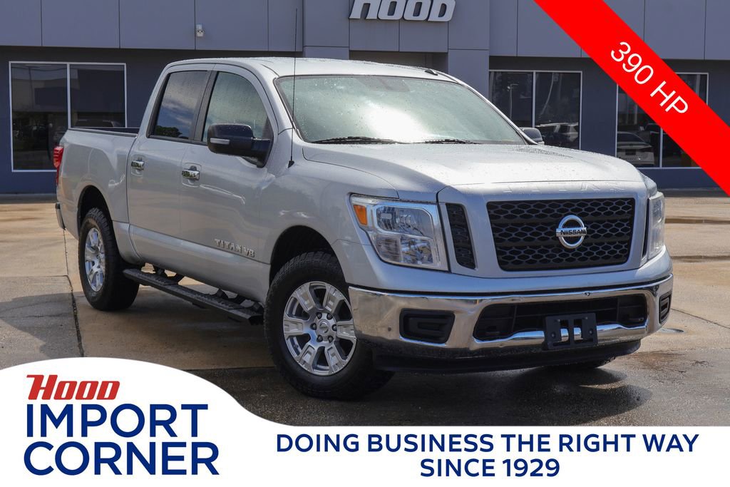 Used 2019 Nissan Titan SV image 1