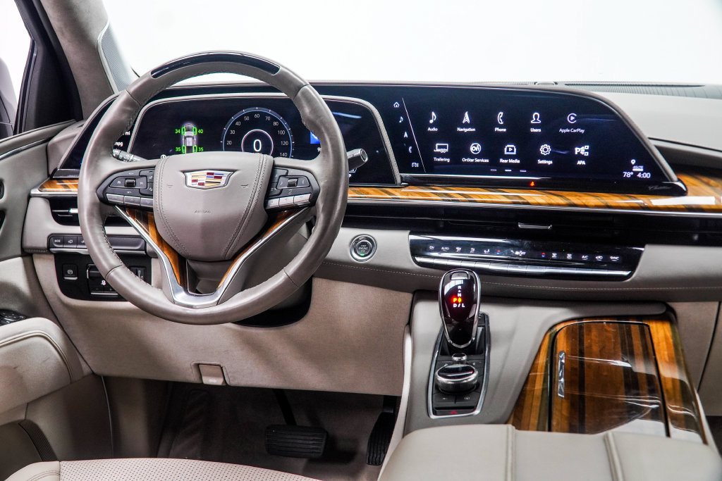 Used 2024 Cadillac Escalade Premium Luxury Platinum RWD image 24