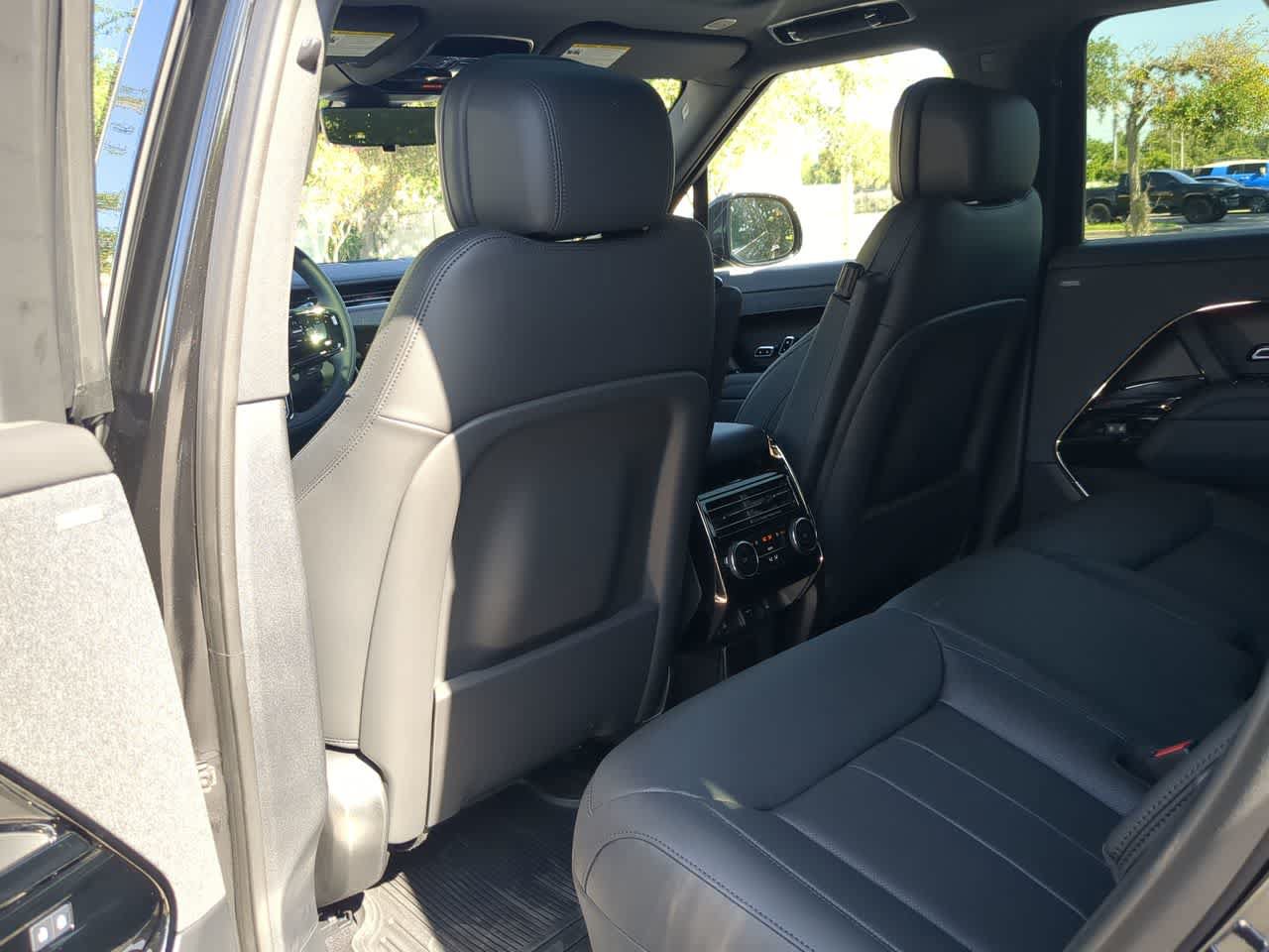 New 2026 Land Rover Range Rover Sport Dynamic SE AWD/4WD image 19