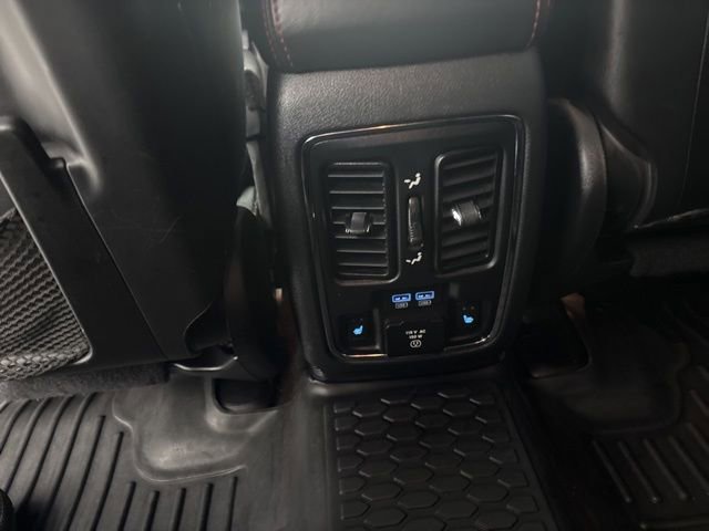 Used 2015 Dodge Durango R/T w/ Premium Nappa Leather Group AWD/4WD image 21