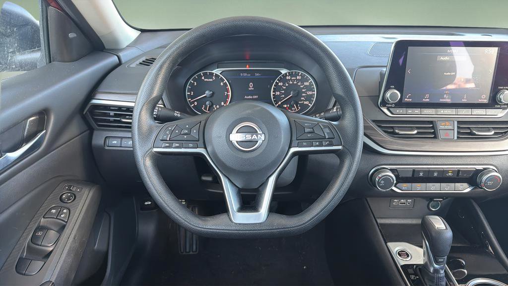 Certified 2024 Nissan Altima 2.5 SV FWD image 8