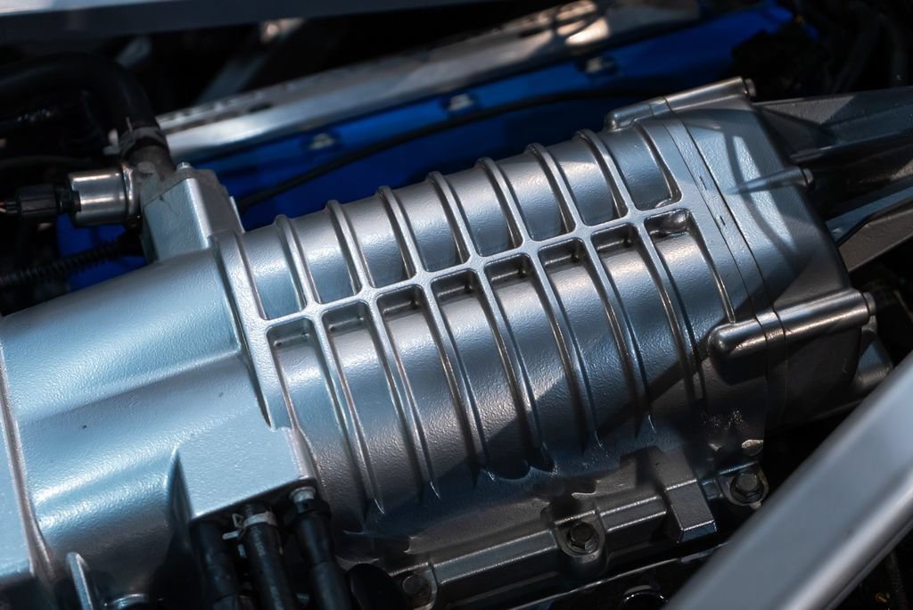 Used 2005 Ford GT RWD image 18