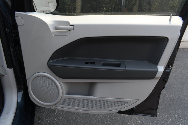 Used 2007 Dodge Caliber SXT FWD image 23
