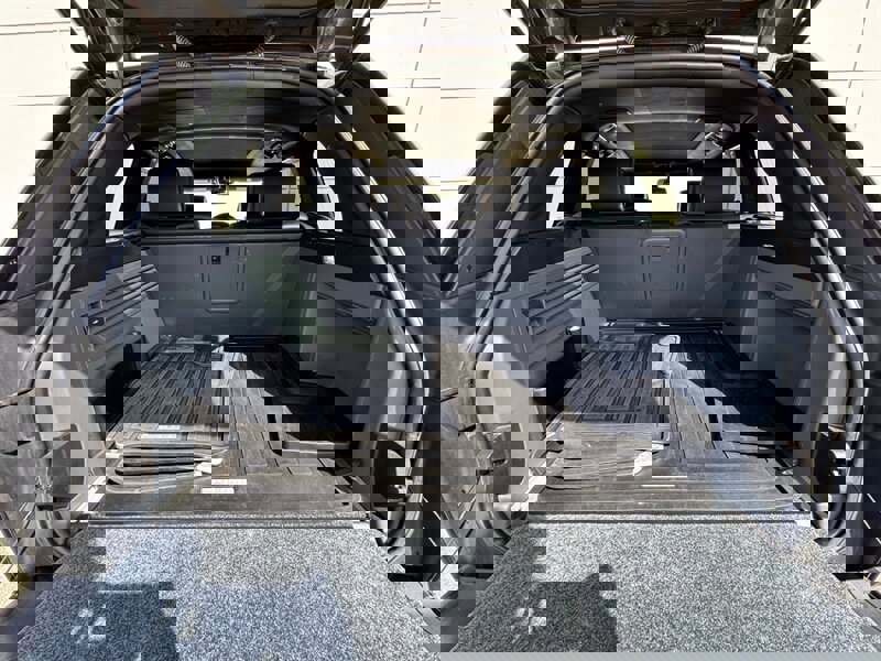 Used 2016 Land Rover Range Rover LWB SV Autobiography image 40