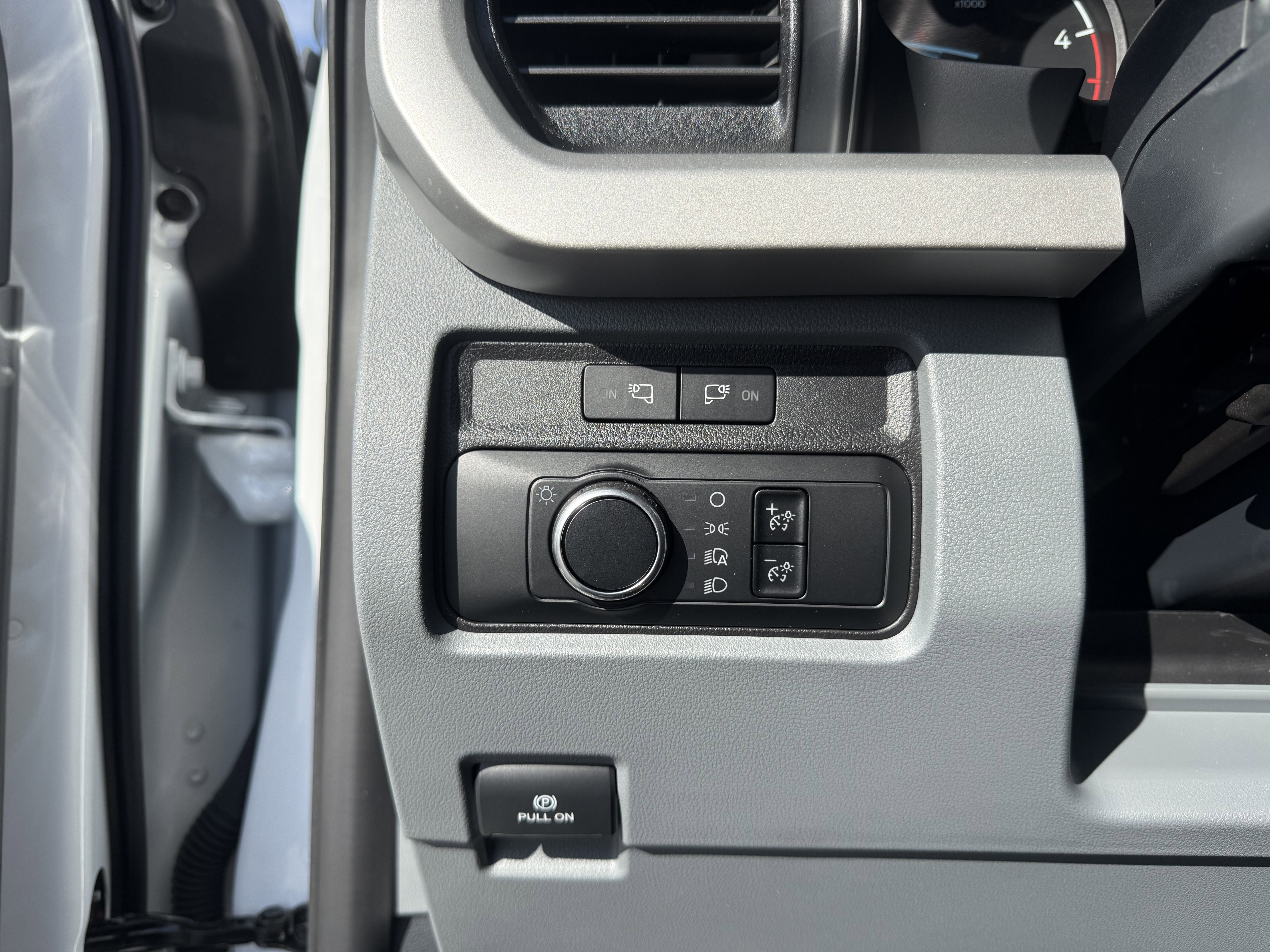 New 2024 Ford F550 4x4 SuperCab Super Duty image 16