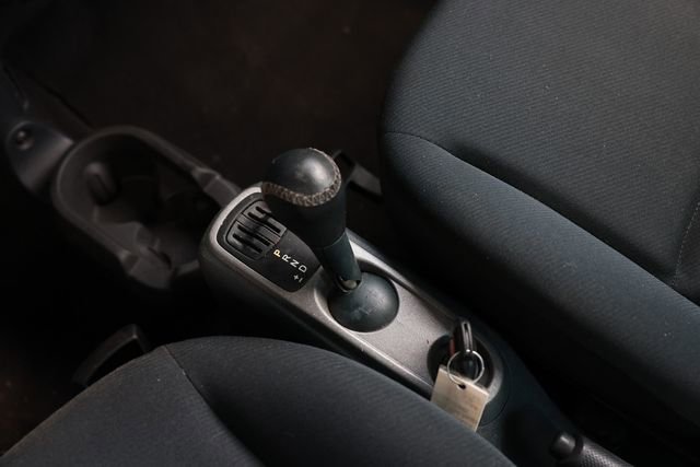 Used 2012 smart fortwo pure image 32