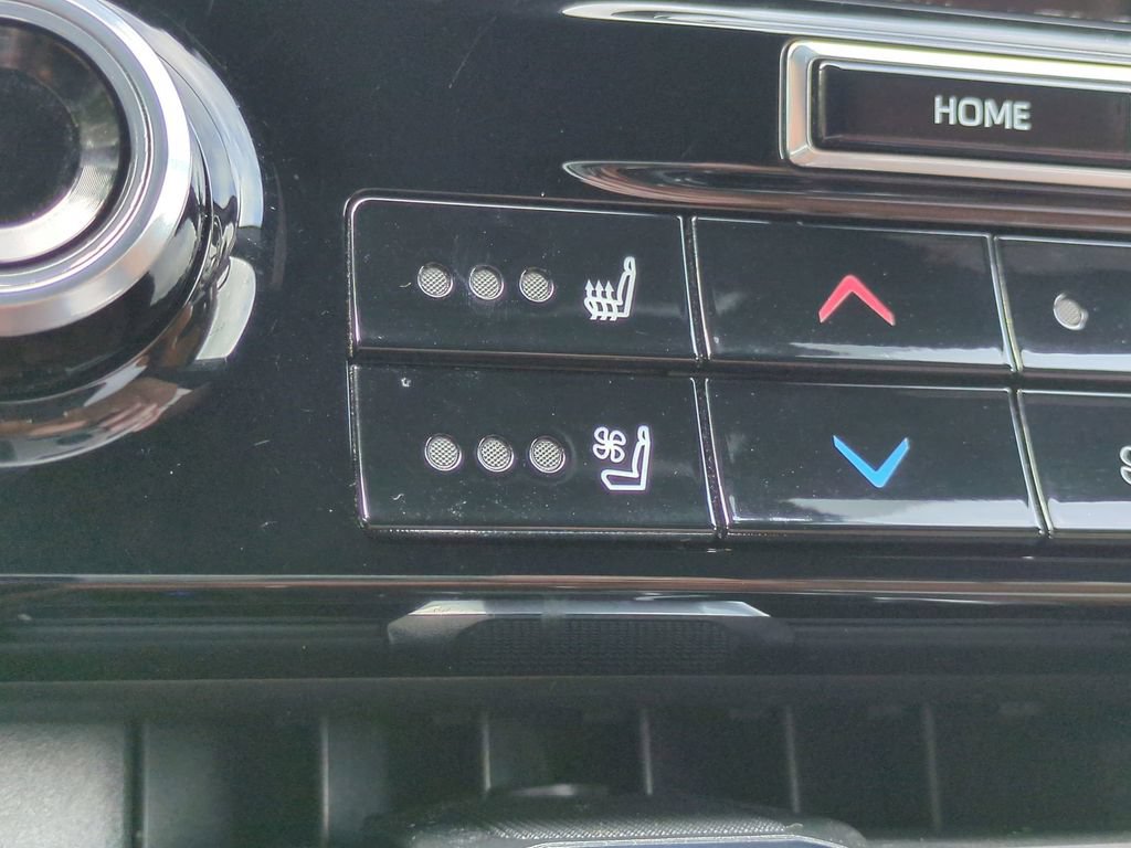 Used 2021 Toyota Highlander Platinum FWD image 28