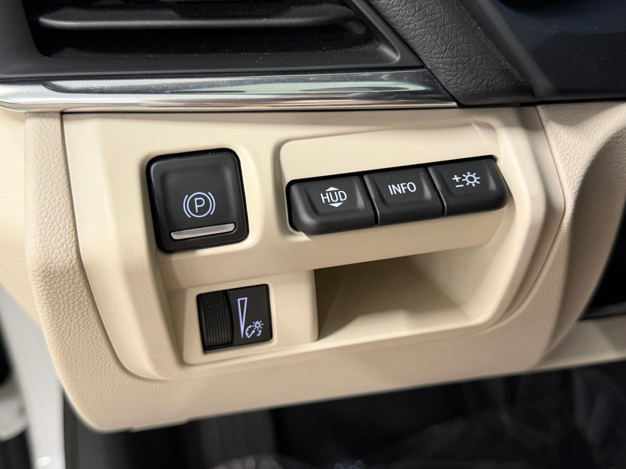 Certified 2023 Cadillac CT4 Premium Luxury RWD image 32