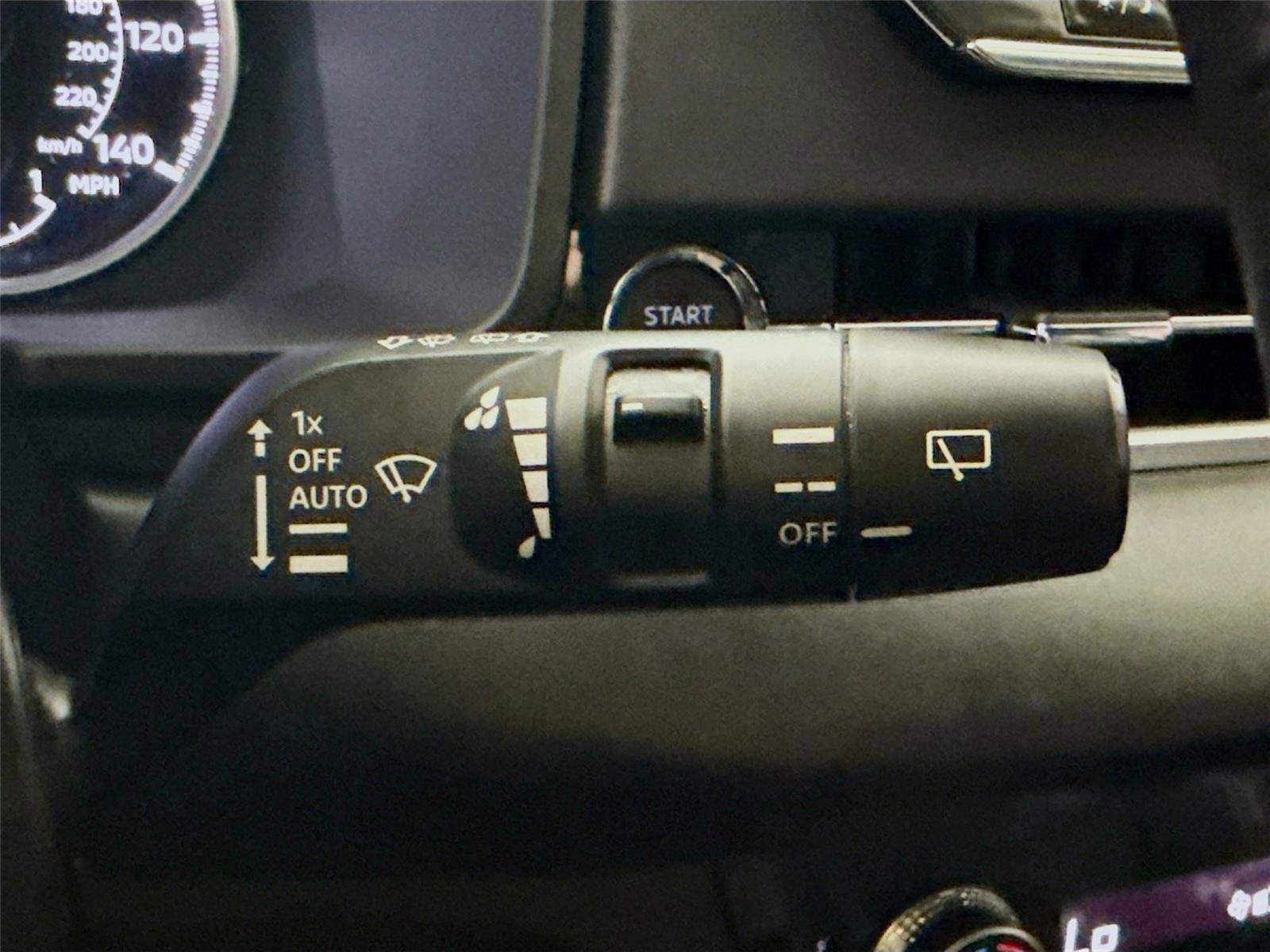 Used 2022 Mitsubishi Outlander SE FWD image 6