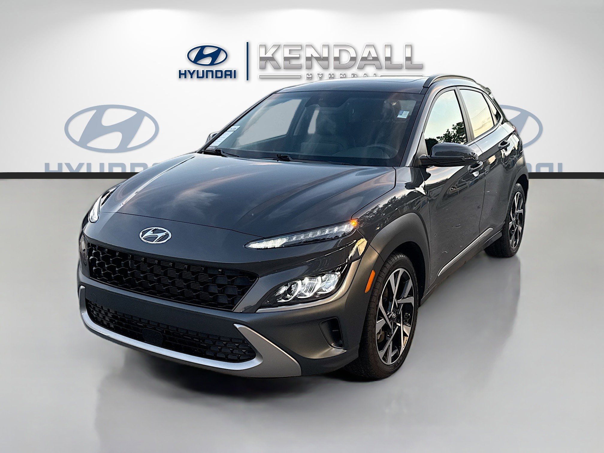 Used 2023 Hyundai Kona Limited w/ Cargo Package image 3