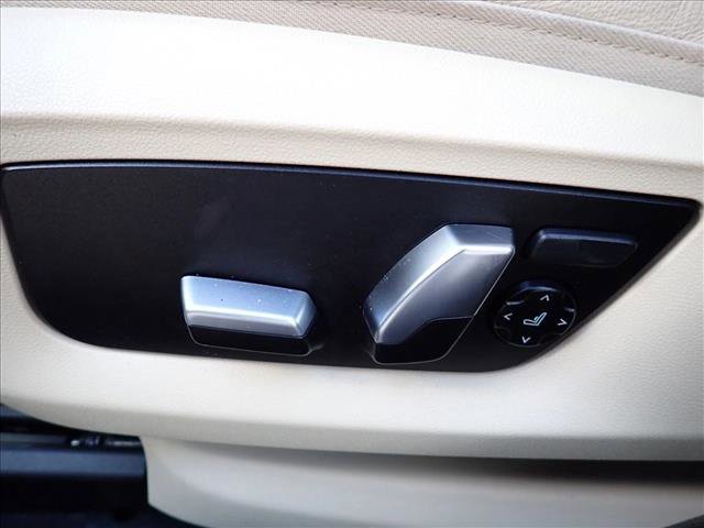 Used 2022 BMW 530e xDrive 530e xDrive w/ Premium Package image 10