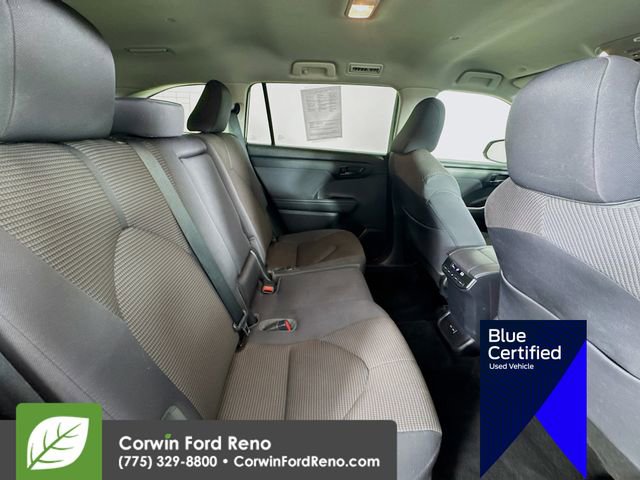 Used 2022 Toyota Highlander LE image 27