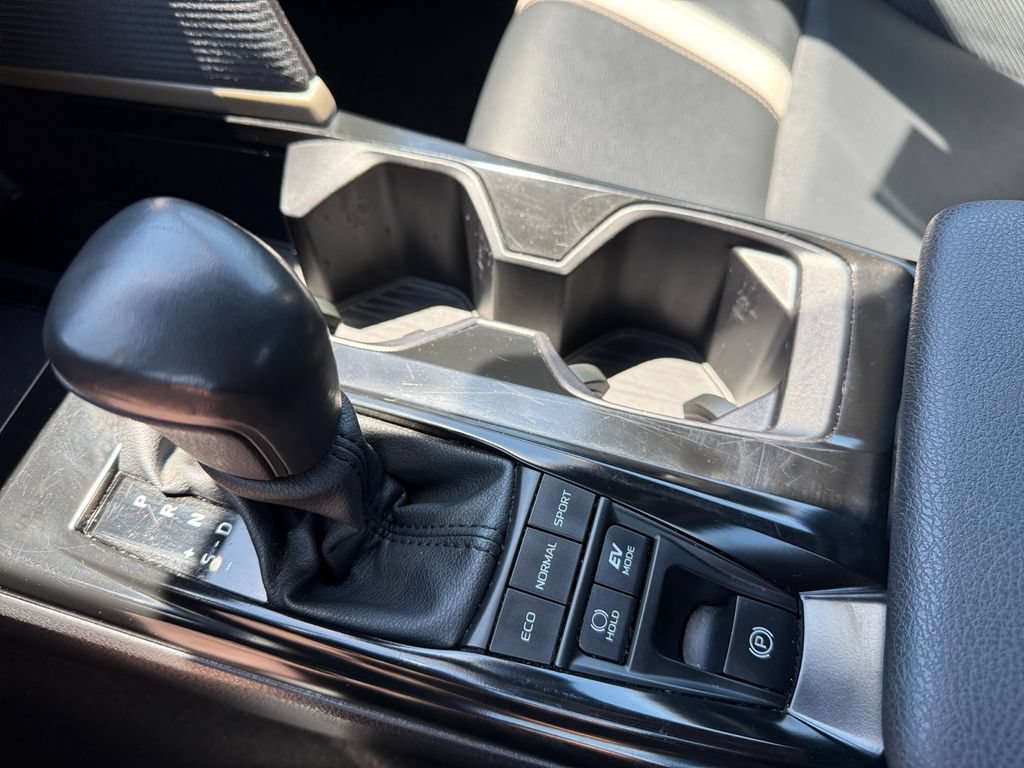 Certified 2025 Toyota Camry SE FWD image 25