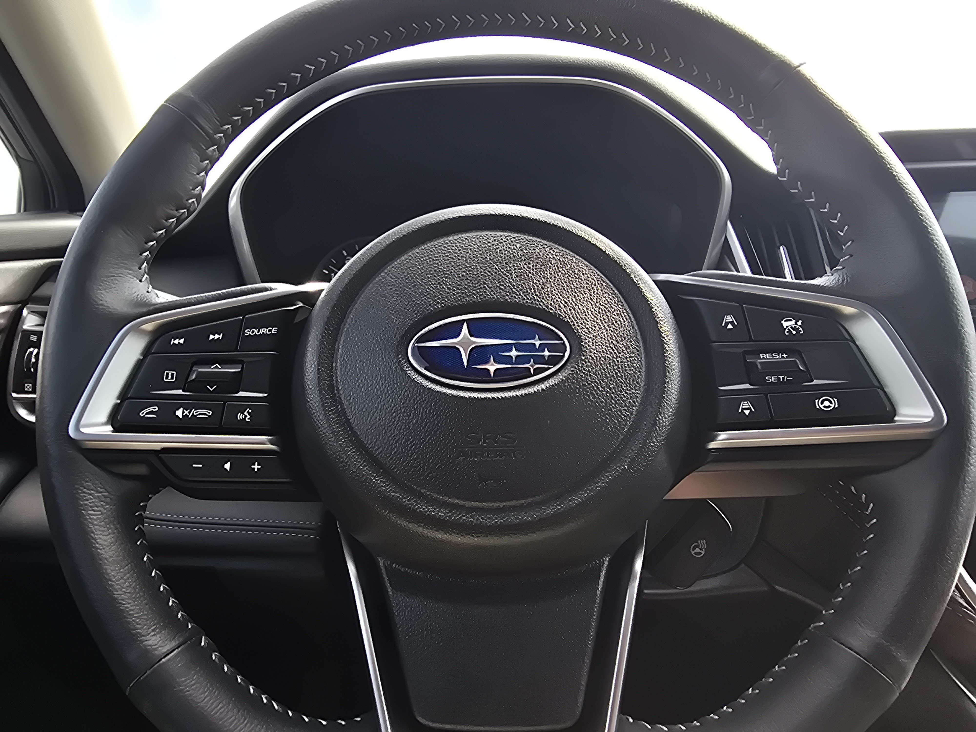 Certified 2025 Subaru Outback Limited AWD/4WD image 25