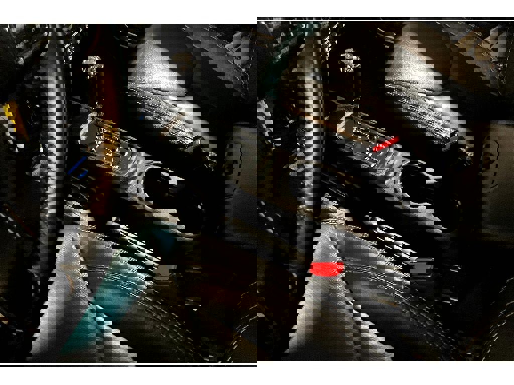 Used 2016 Jeep Wrangler Unlimited Sahara w/ Connectivity Group image 17