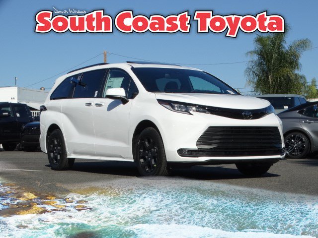 New 2026 Toyota Sienna XLE Woodland Edition AWD/4WD image 1