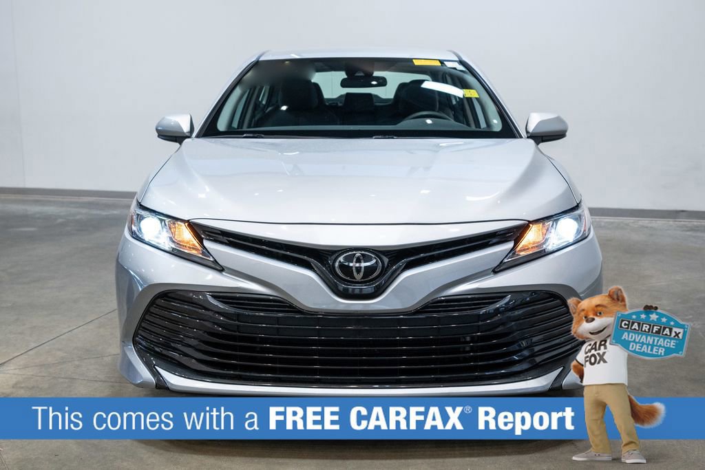 Used 2019 Toyota Camry LE FWD image 2