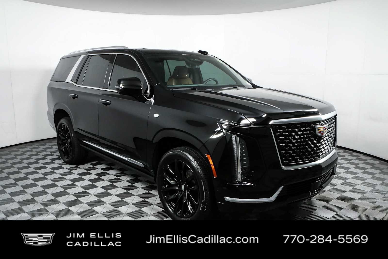 Used 2025 Cadillac Escalade Premium Luxury RWD image 1