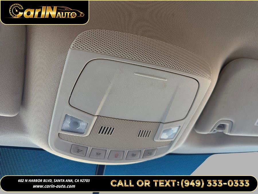 Used 2018 Ford Edge Titanium image 19