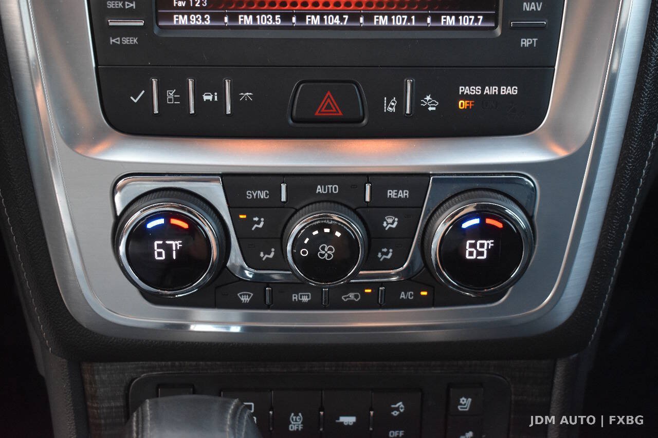 Used 2015 GMC Acadia SLT w/ Technology Package AWD/4WD image 26