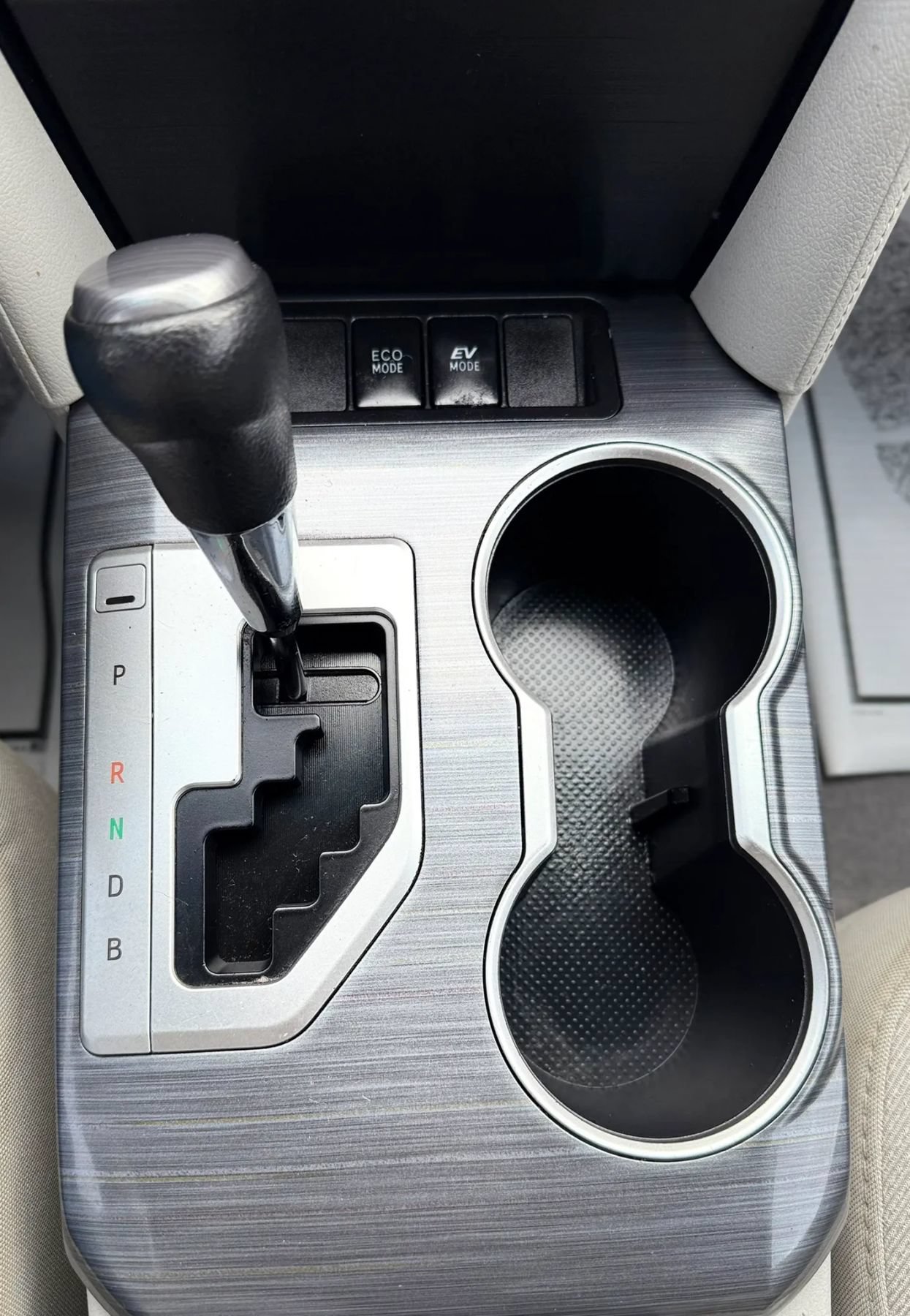 Used 2014 Toyota Camry LE FWD image 19