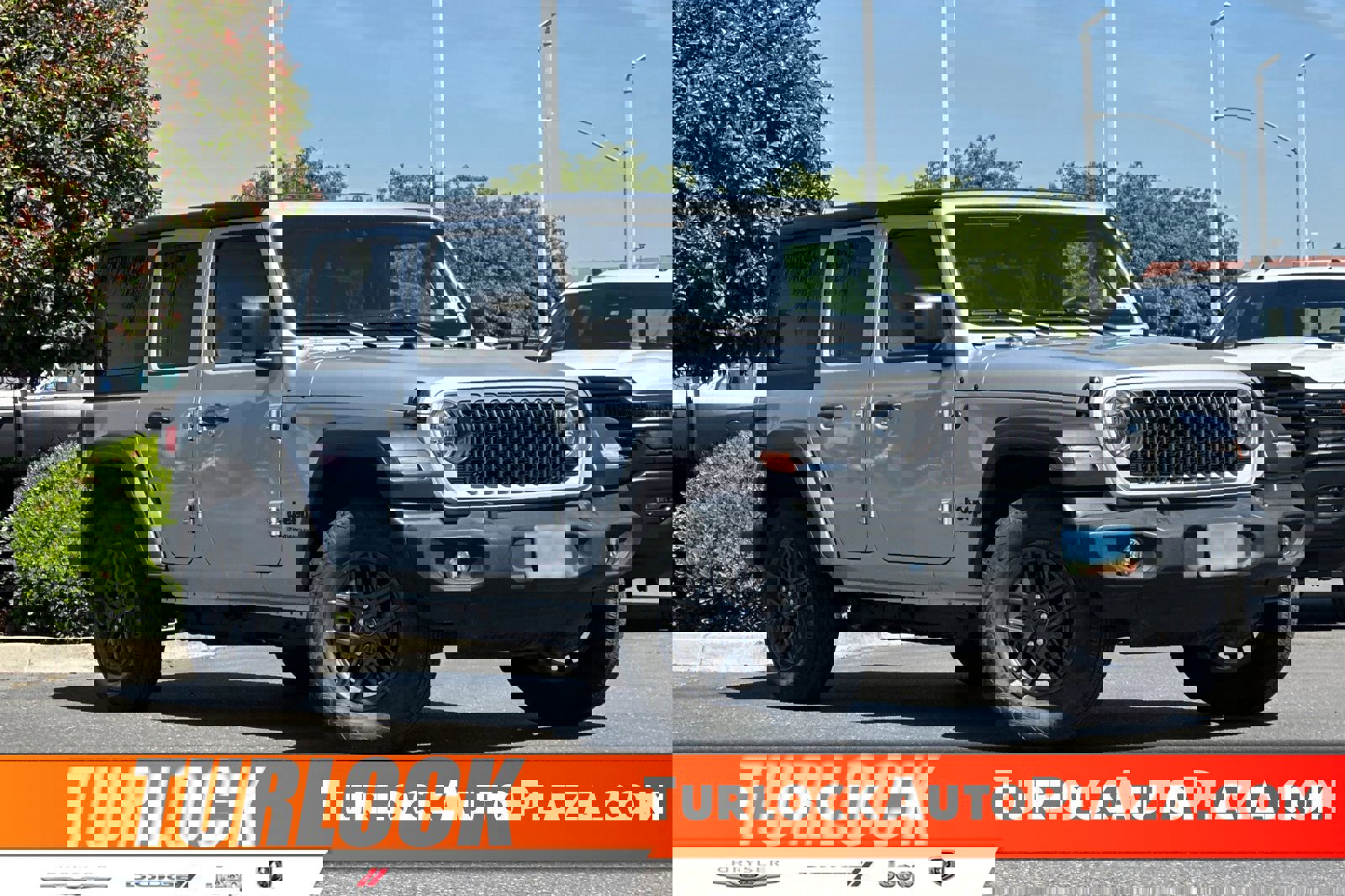 Used 2024 Jeep Wrangler Sport S image 1