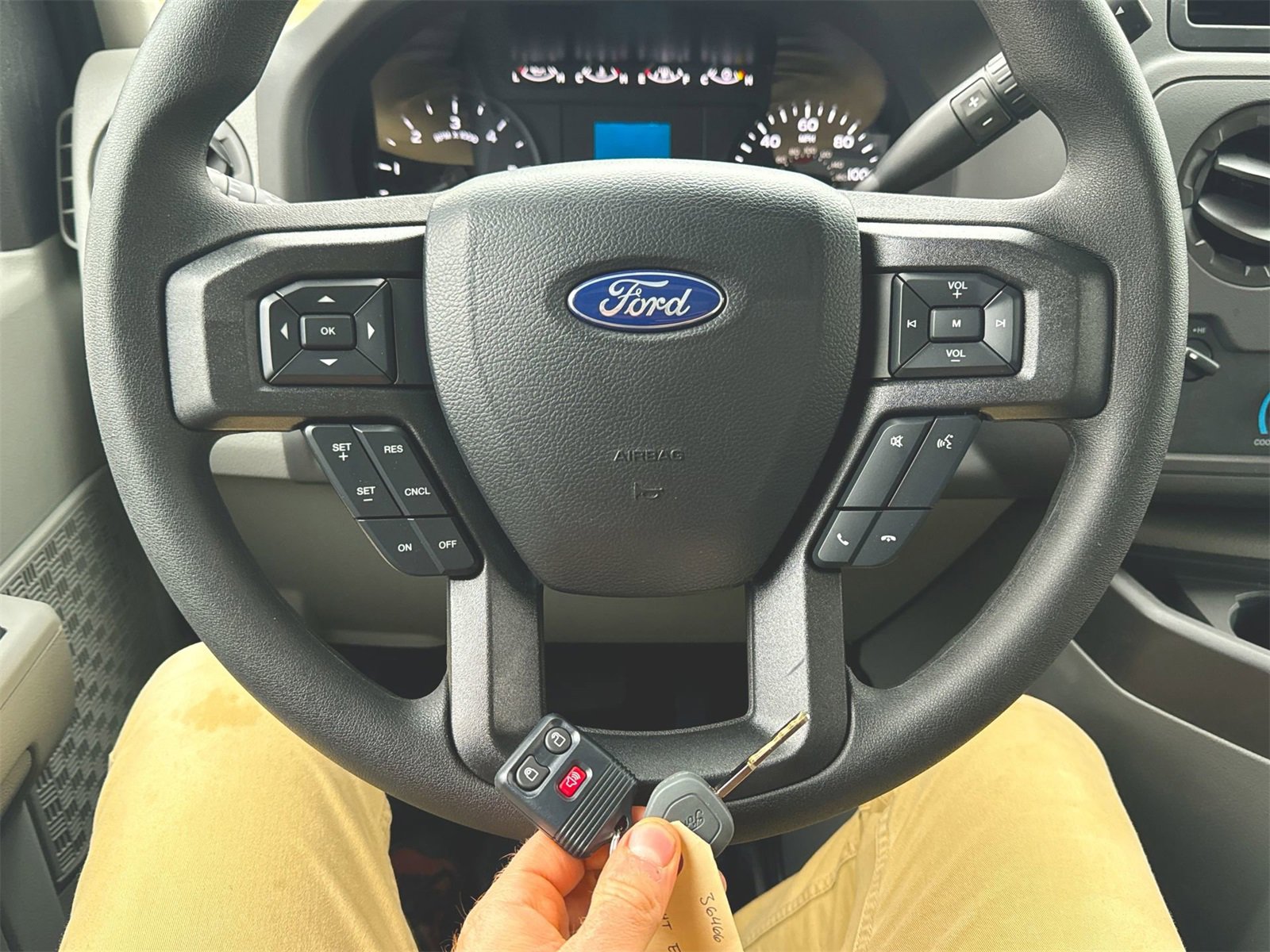 New 2025 Ford E-350 and Econoline 350 Super Duty w/ Power Equipment Group image 29