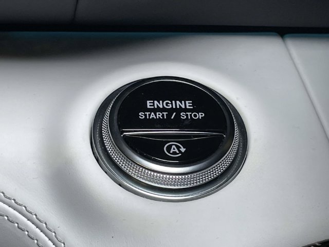 Used 2023 Mercedes-Benz SL 63 AMG 4MATIC image 41