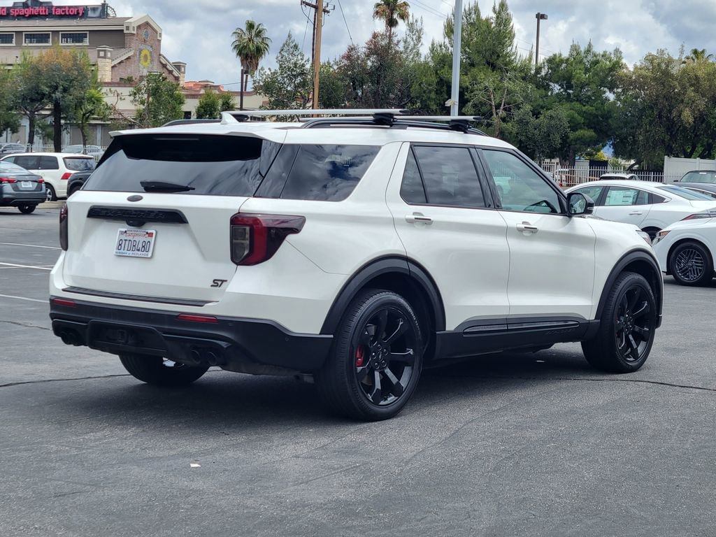 Used 2020 Ford Explorer ST w/ ST High-Performance Pack AWD/4WD image 4