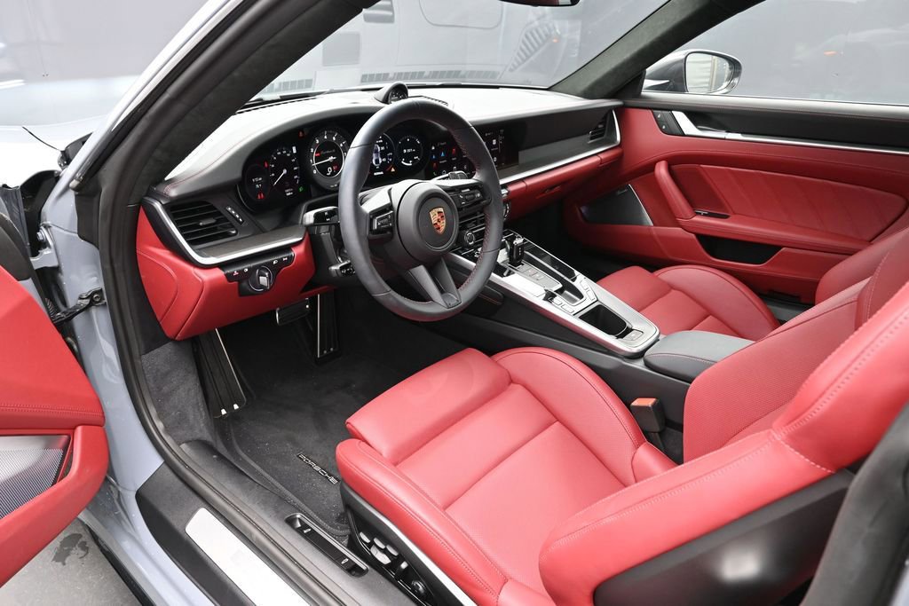 Certified 2025 Porsche 911 Turbo S AWD/4WD image 4
