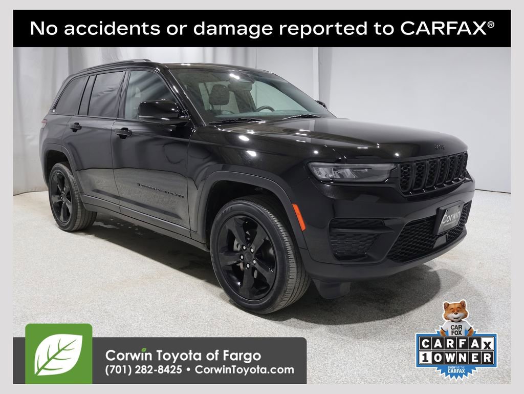 Used 2023 Jeep Grand Cherokee Altitude image 1