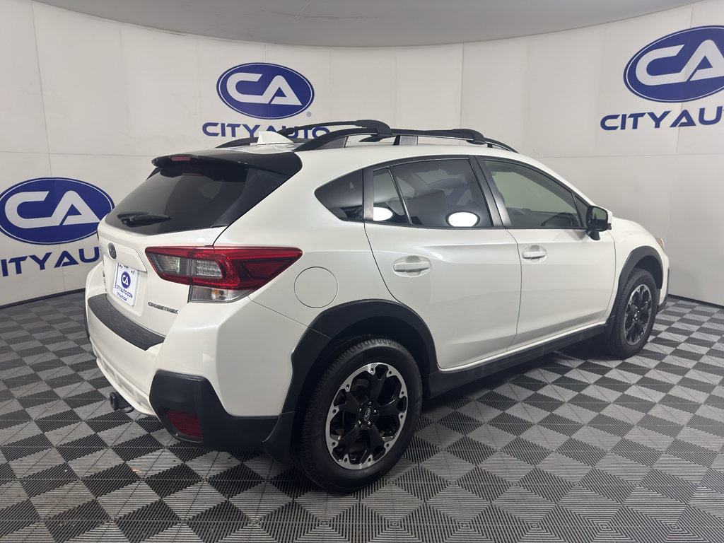 Used 2021 Subaru Crosstrek 2.0i Premium w/ Moonroof Package AWD/4WD image 3