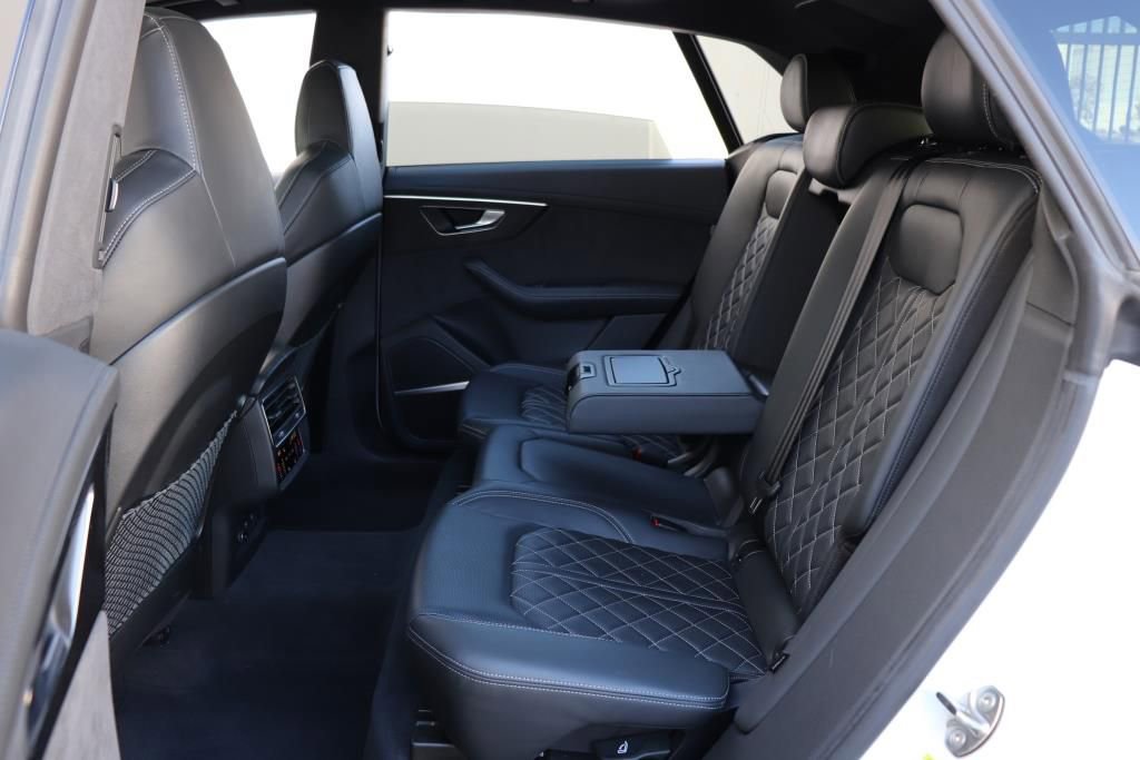 Used 2023 Audi SQ8 Prestige image 20